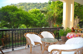 Holiday House Litsa with parking and gardens 50m from Agios Gordios Beach